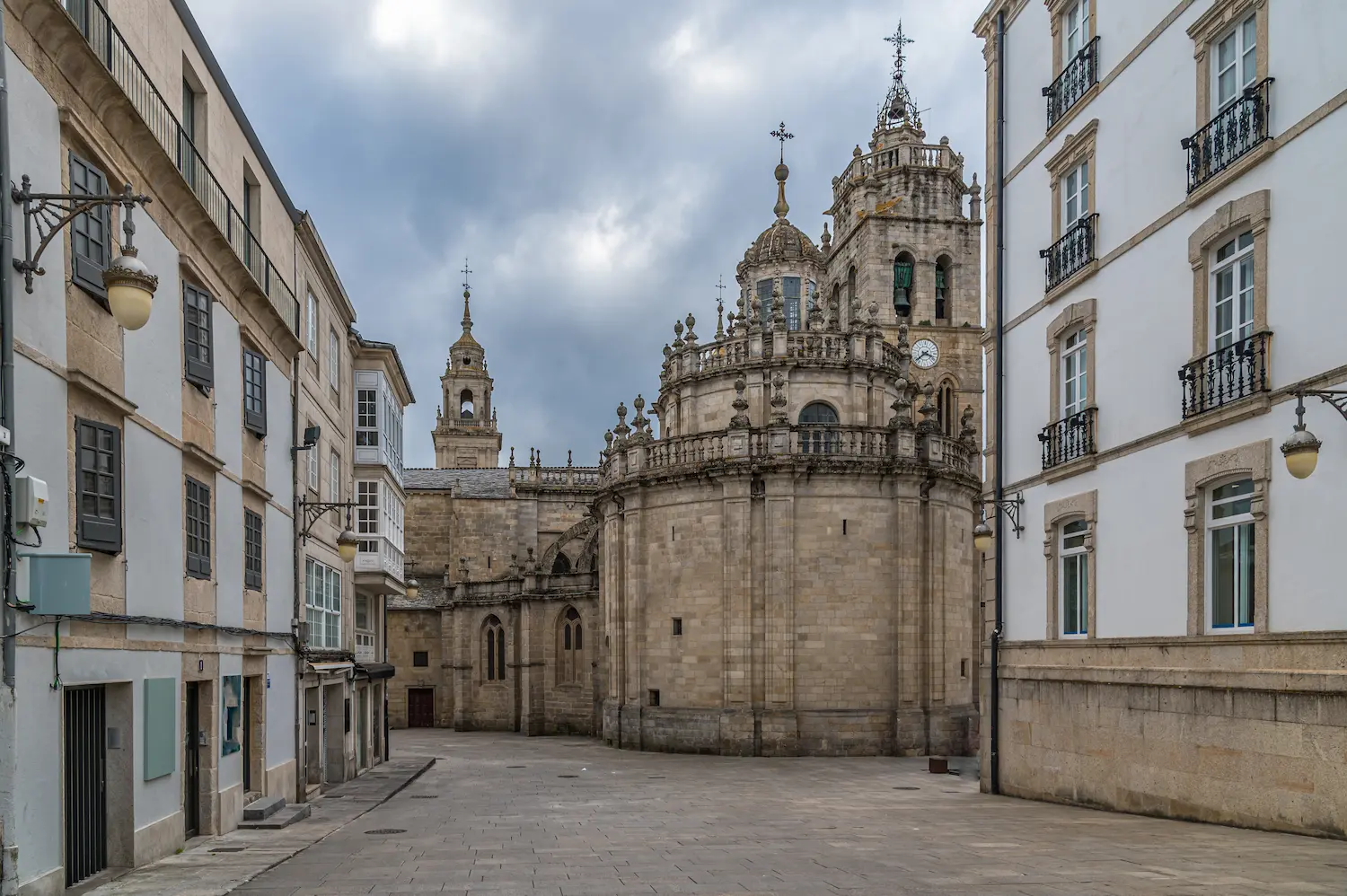 Abogado y profesor de Derecho en Lugo